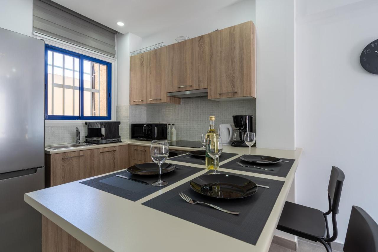Odyssey - Captivating 2-Bedroom Retreat In Ларнака Екстериор снимка