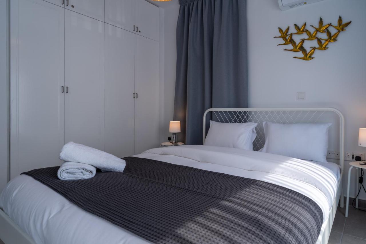 Odyssey - Captivating 2-Bedroom Retreat In Ларнака Екстериор снимка
