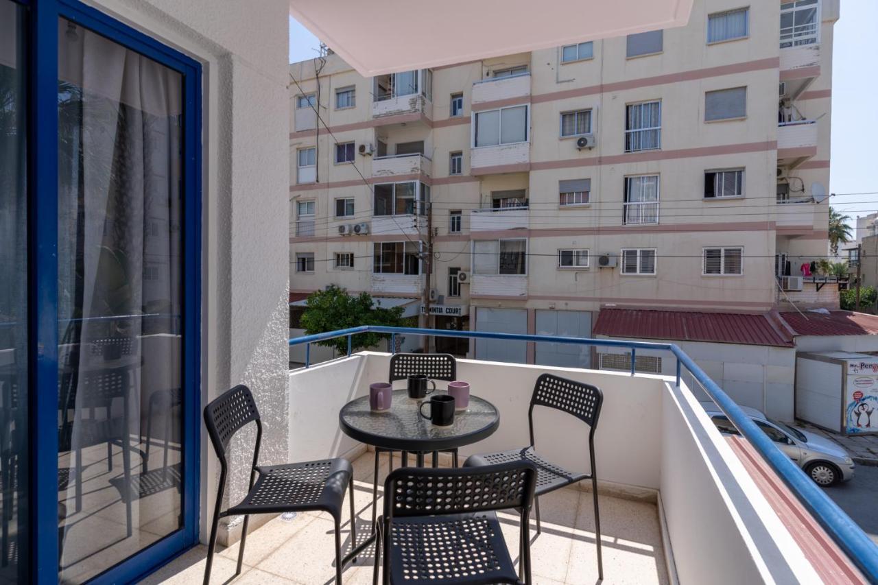 Odyssey - Captivating 2-Bedroom Retreat In Ларнака Екстериор снимка